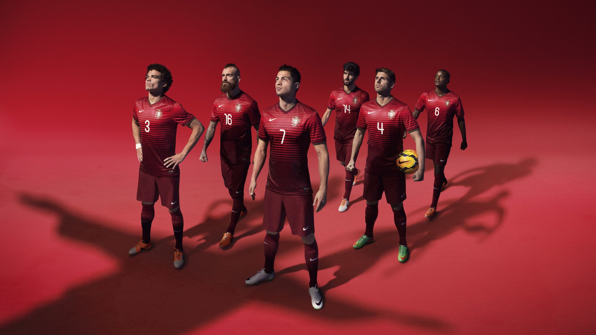 “球迷狂欢：最感人应援场面回顾”，球迷球迷