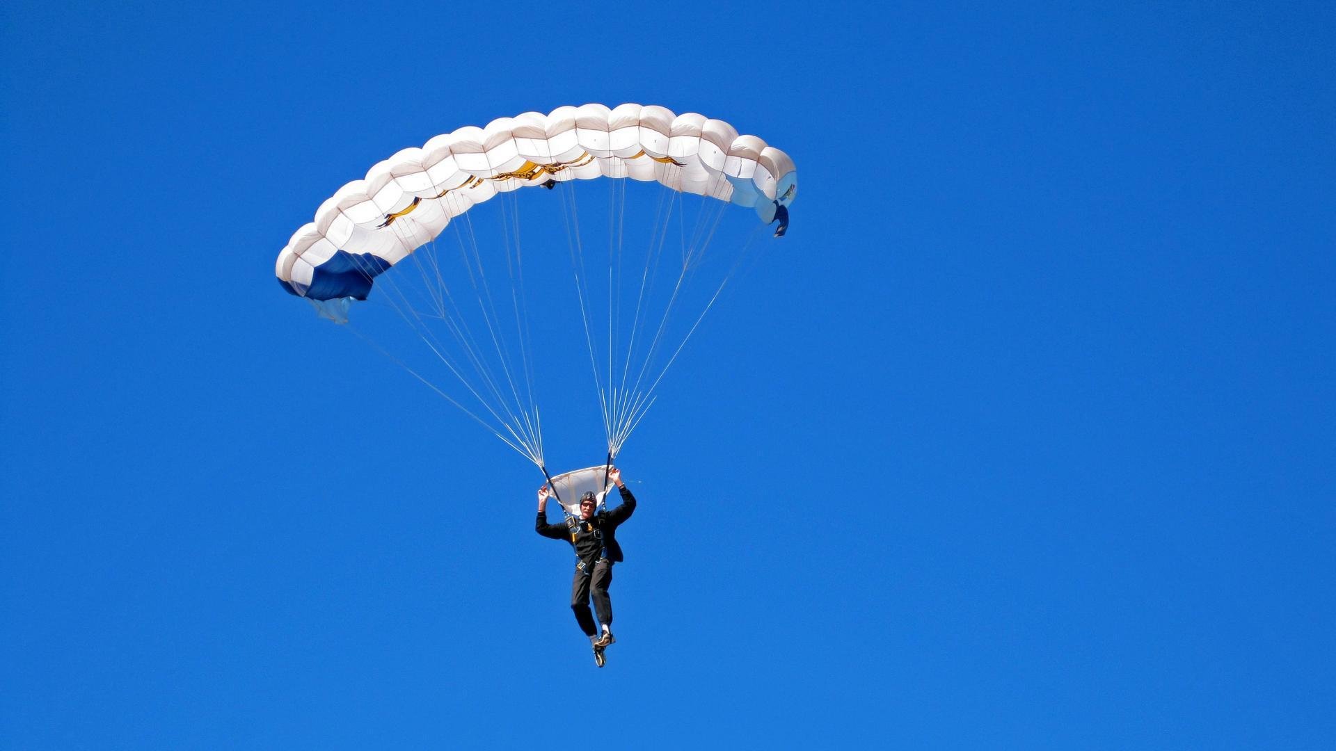 篮球公益活动深入农村地区普及篮球文化，篮球下乡公益活动